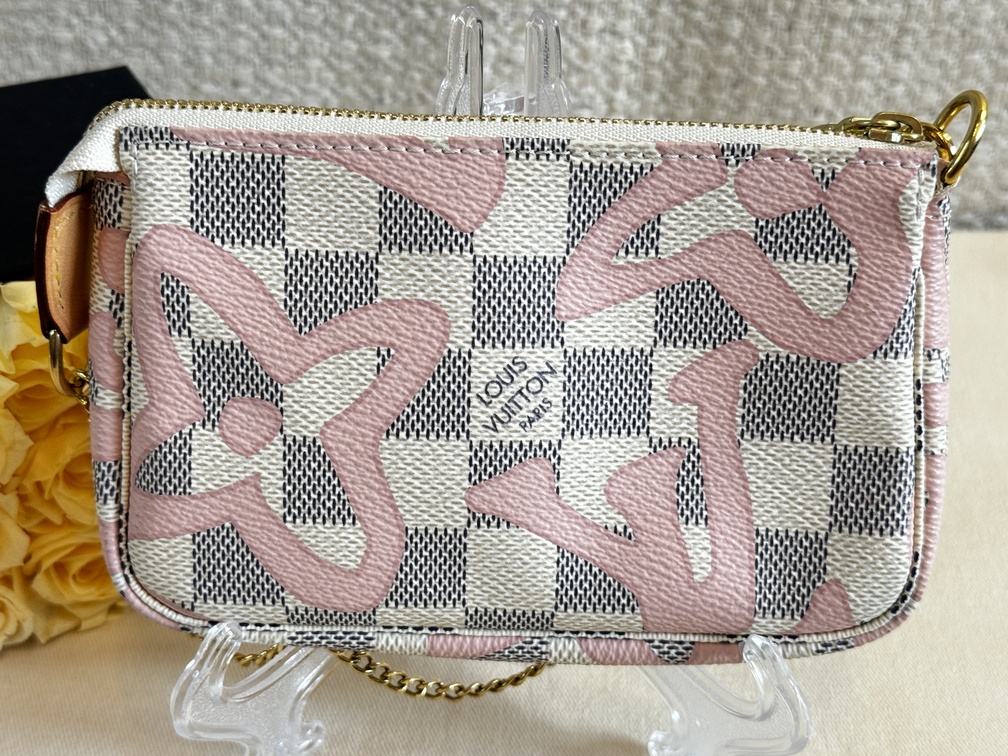 LOUIS VUITTON newest Taschenschmuck TAHITIENNE Rose RATENKAUF MÖGL